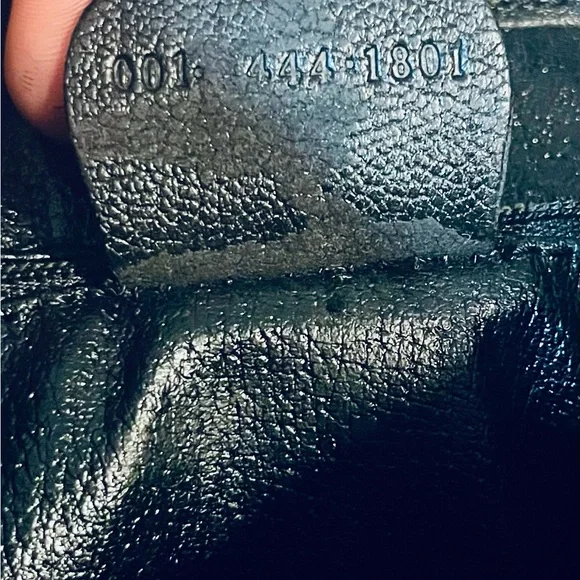 Gucci black leather shoulder bag - Picture 11 of 16